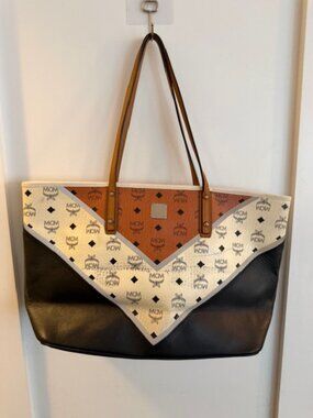 MCM Large Visetos Tote Cognac White Black Leather Shopper Dust Bag Tags
